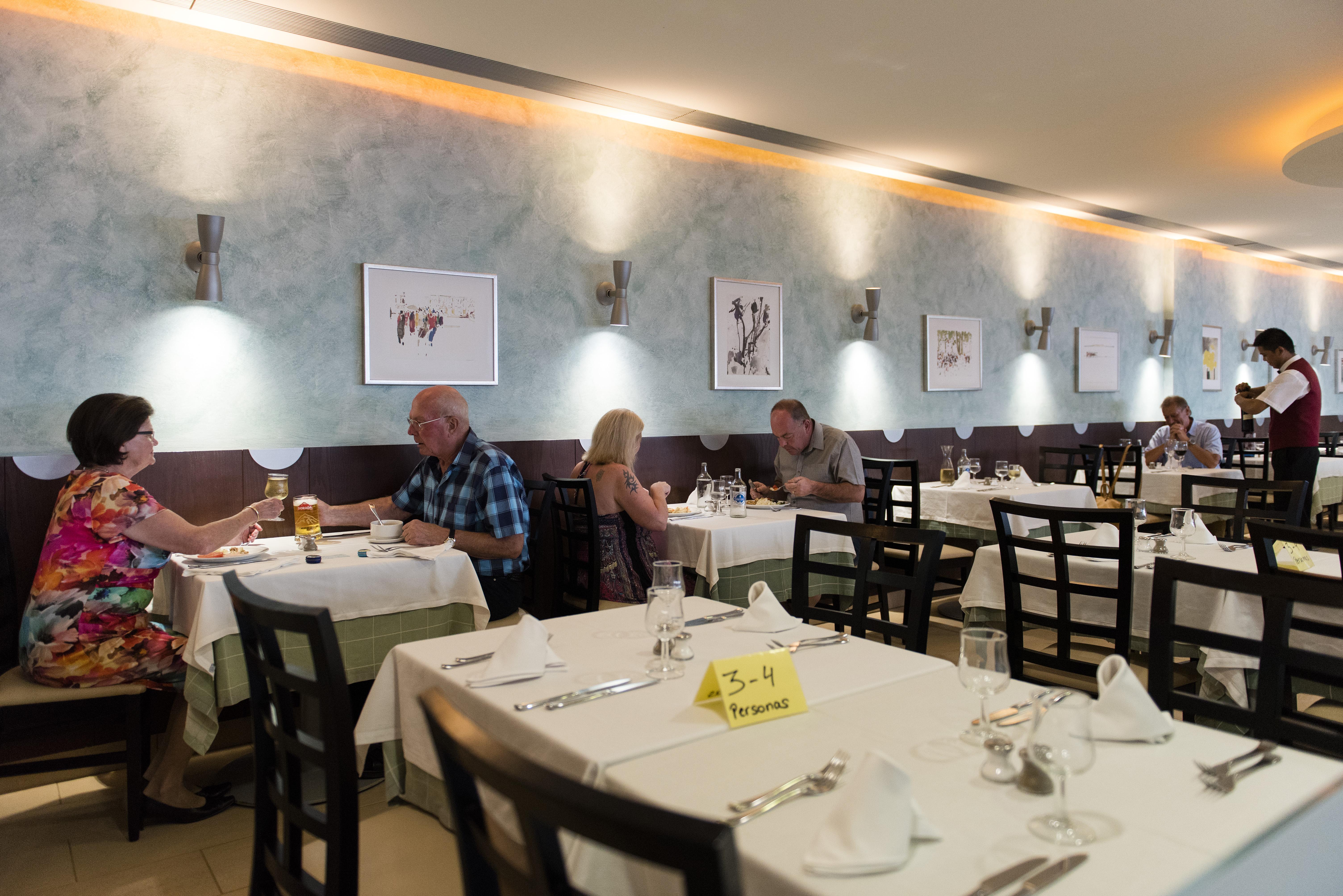 Hotel Las Costas Пуерто дел Кармен Екстериор снимка