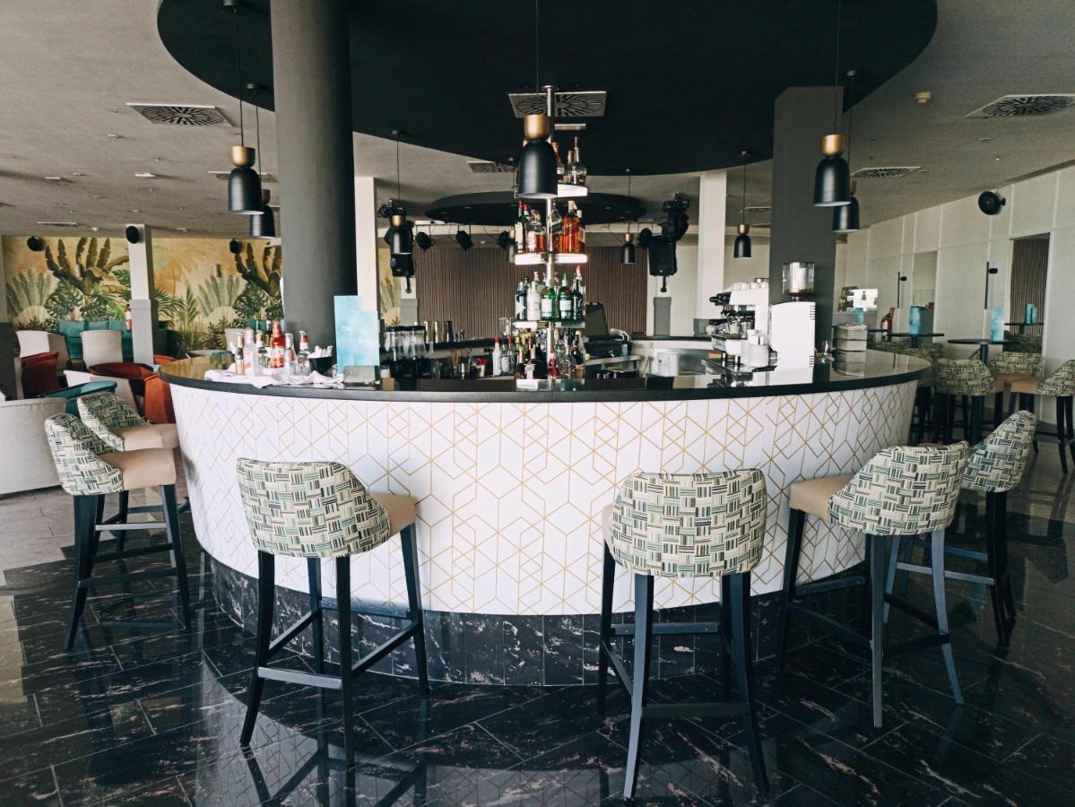 Hotel Las Costas Пуерто дел Кармен Екстериор снимка